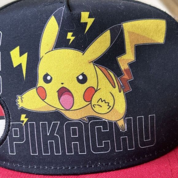 SNAP BACK FLAT BILL BLACK BALL CAP POKÉMON PIKACHU Youth One Size Fits Most - Picture 2 of 4